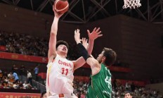 半岛体育官网入口-湖北男篮实现逆袭，赢得关键比赛