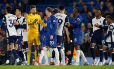 半岛体育app-切尔西主场惨败，球迷对球队失望不已的简单介绍