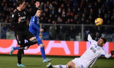 半岛体育地址-意甲双雄对决较量成为关注重点的简单介绍