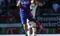 半岛体育注册-包含奥格斯堡险胜，德甲保级形势稍有起色的词条