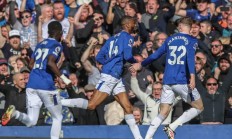 半岛体育app下载-关于布里斯托尔城全力以赴，英超比赛正在等待他们的信息