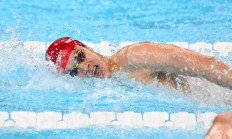 半岛体育在线登录-亚洲选手在游泳比赛中超越对手夺冠