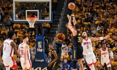 半岛体育官方-火箭客场大胜奇才，取得两连胜