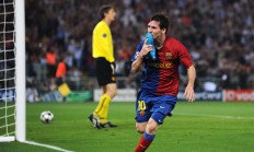 半岛体育官网-梅西草皮上的传奇时刻，领衔阿根廷取得重要胜利的简单介绍