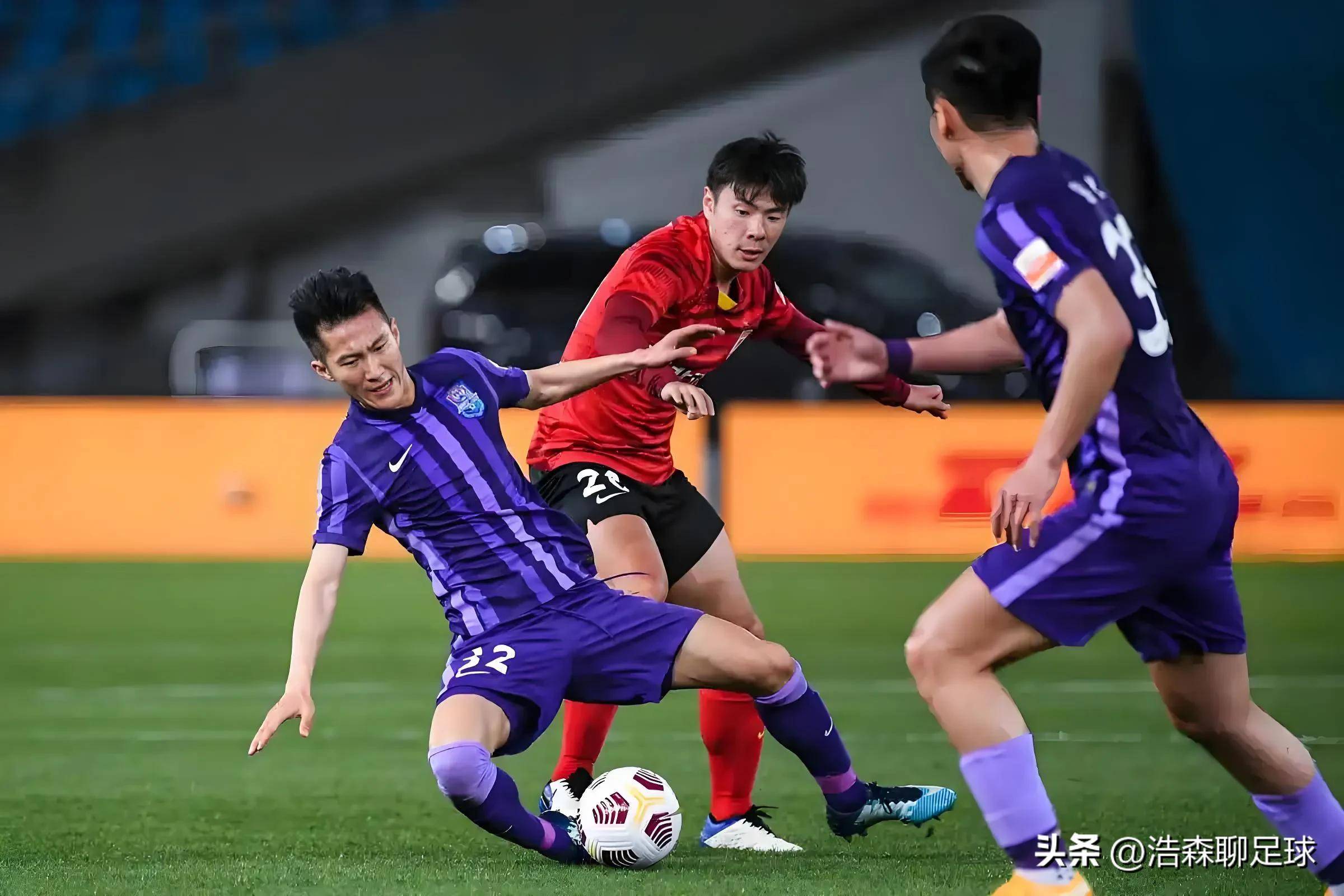 包含长春亚泰客场努力拼搏，最终击败对手获胜的词条