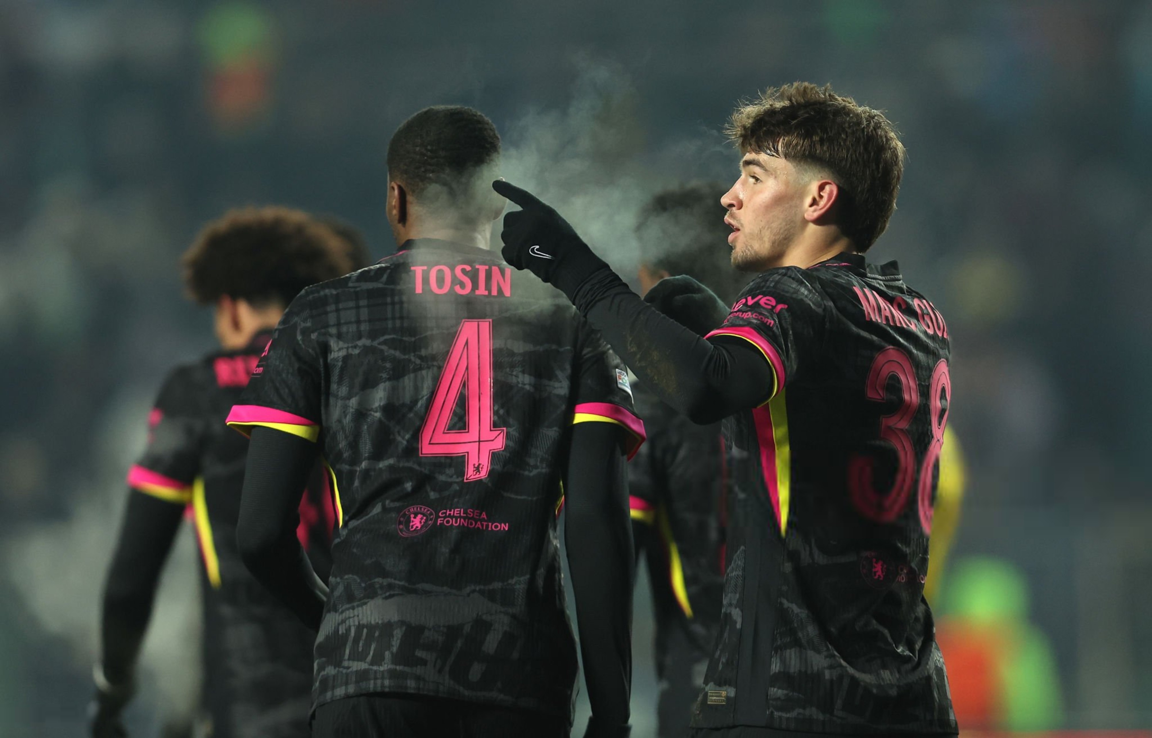 切尔西主场惨败，球迷对球队失望不已的简单介绍