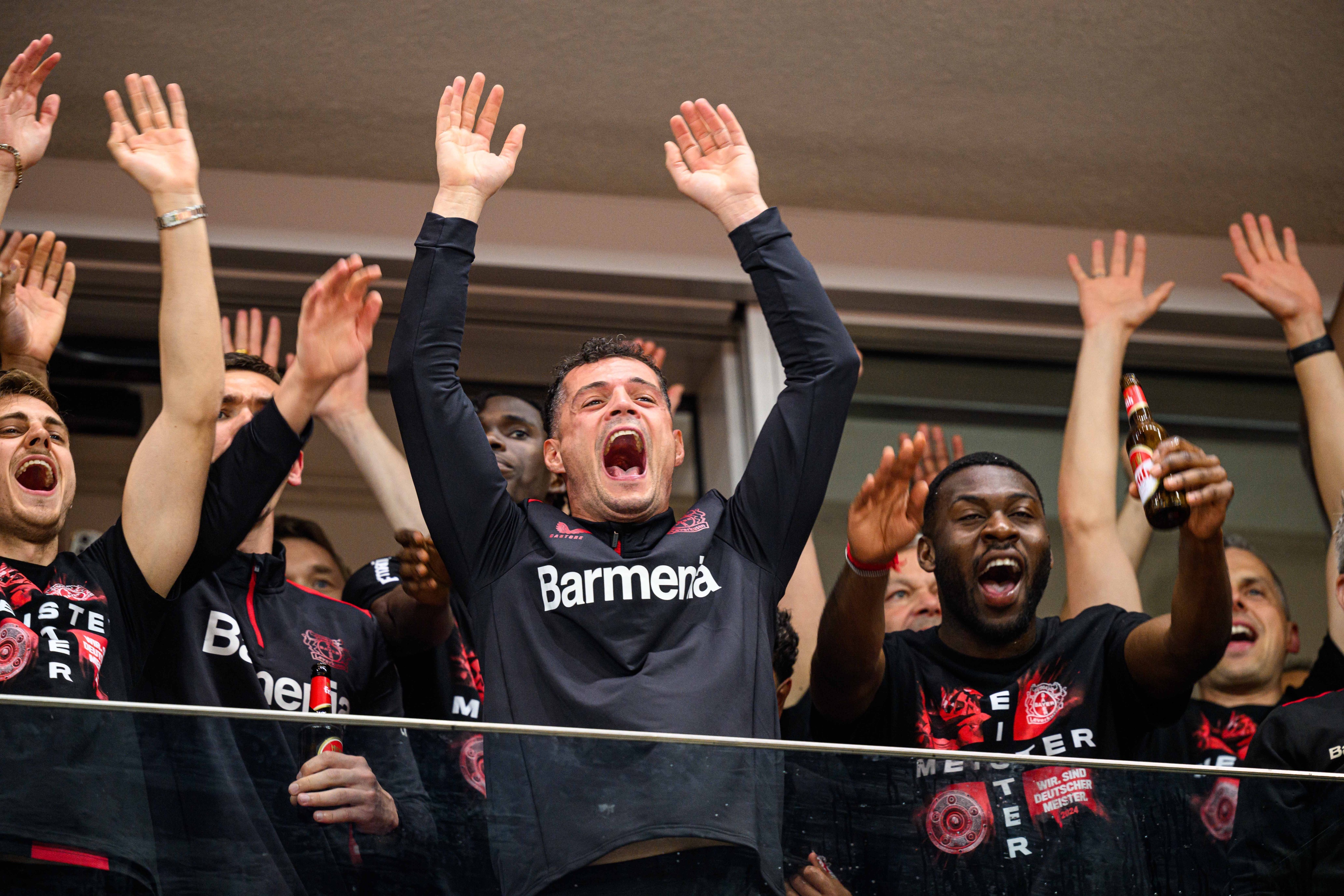 关于奥格斯堡球队宣布签下新后卫,强化防线实力的信息 关于奥格斯堡球队宣布签下新后卫,强化防线实力的信息