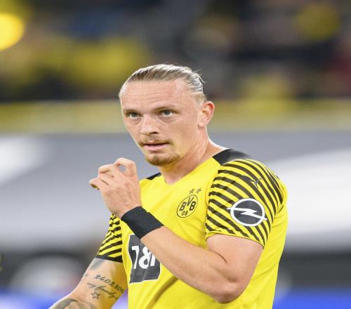 关于奥格斯堡球队宣布签下新后卫,强化防线实力的信息 关于奥格斯堡球队宣布签下新后卫,强化防线实力的信息