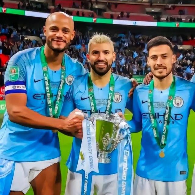 包含热刺大胜展现强队风采，球员表现出色的词条