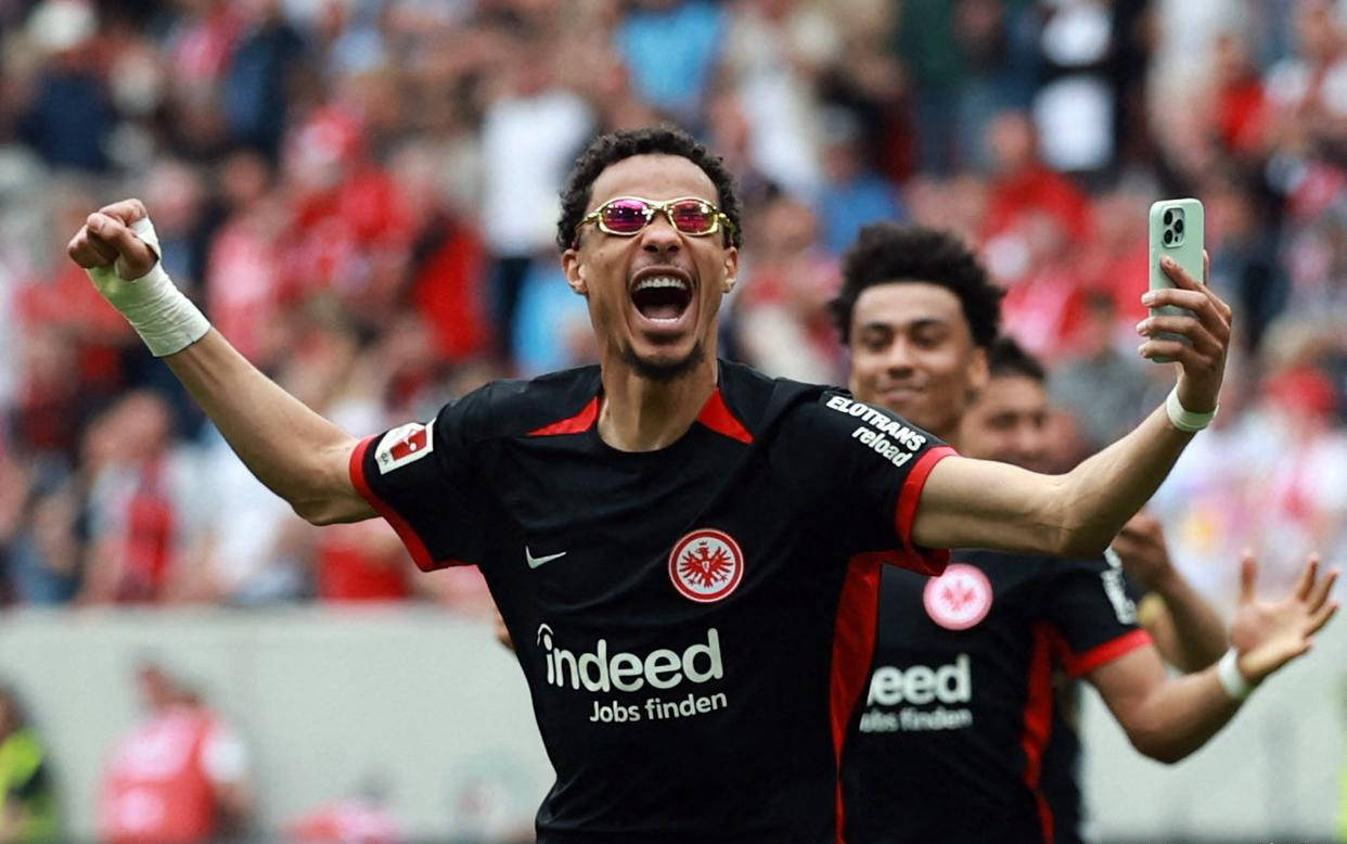 阿贾克斯新援法国联赛处子秀的简单介绍