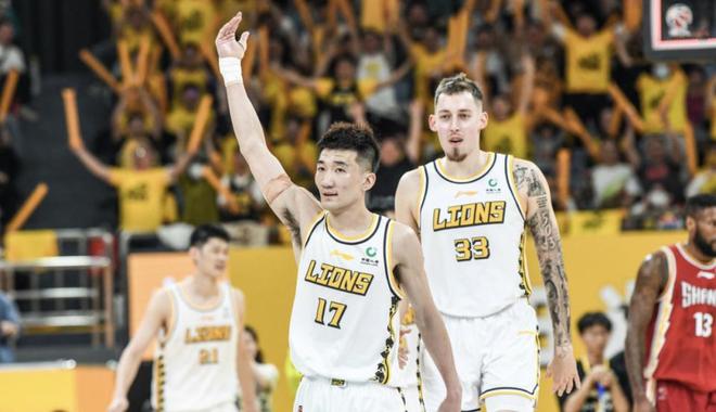 职业篮球聚焦：队伍实力强弱悬殊引发热议的简单介绍