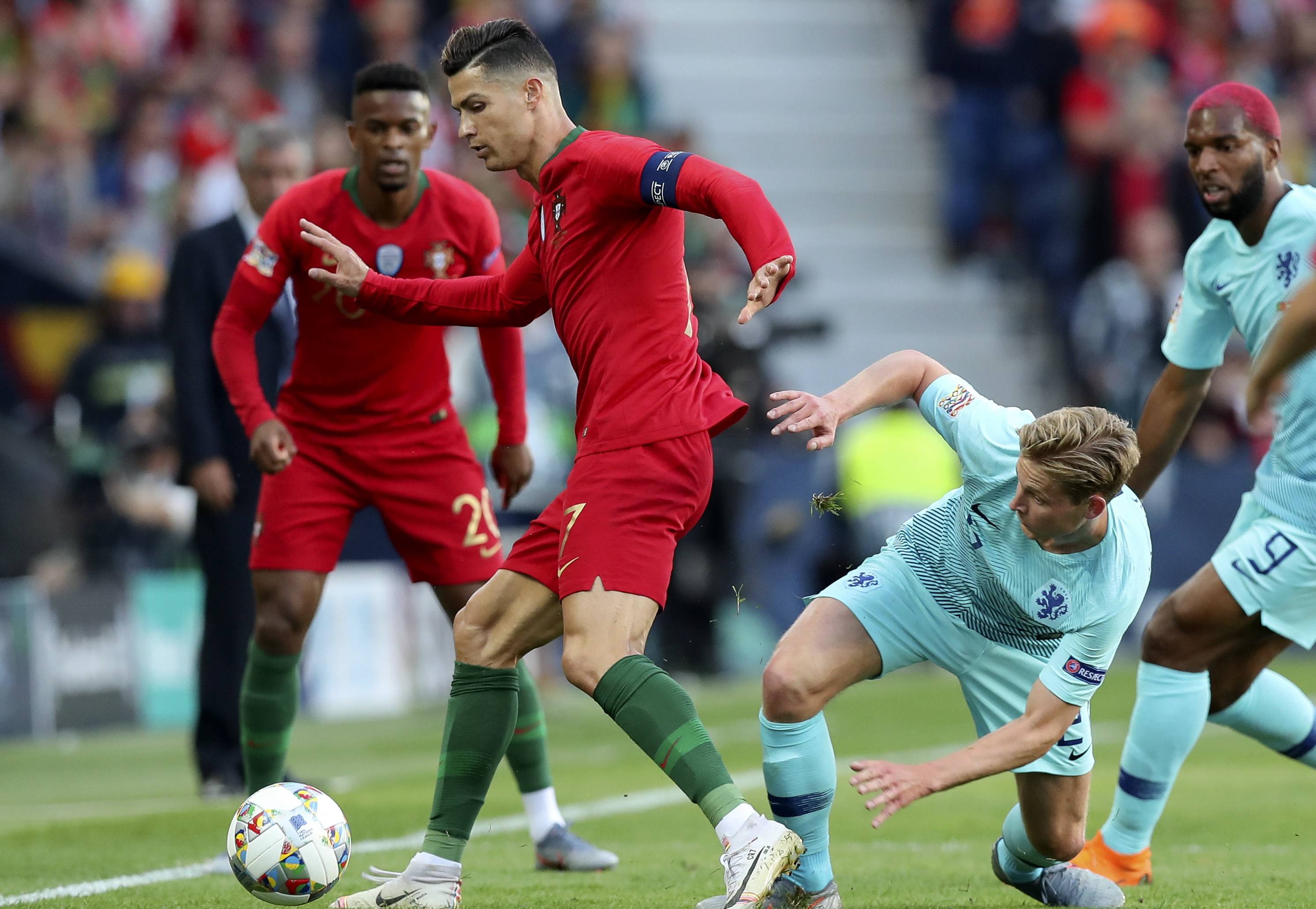 包含欧预赛焦点：瑞典VS比利时，胜者将晋级半决赛的词条