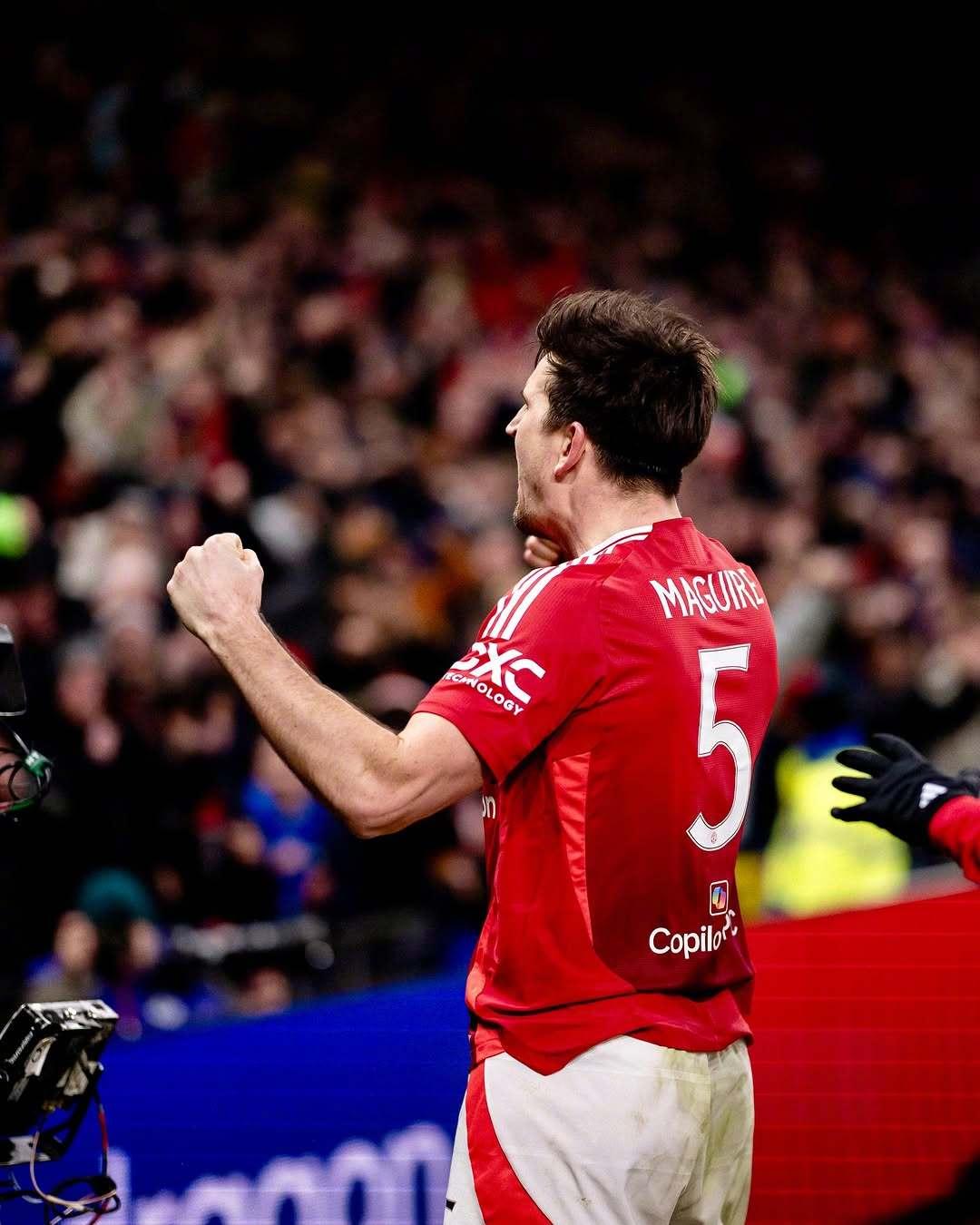 关于热刺势不可挡，逼平塞维利亚踢平了的信息