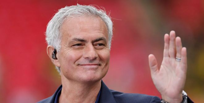 热刺主帅穆里尼奥：凯恩是球队的关键人物，我们需要保持他舒适的简单介绍