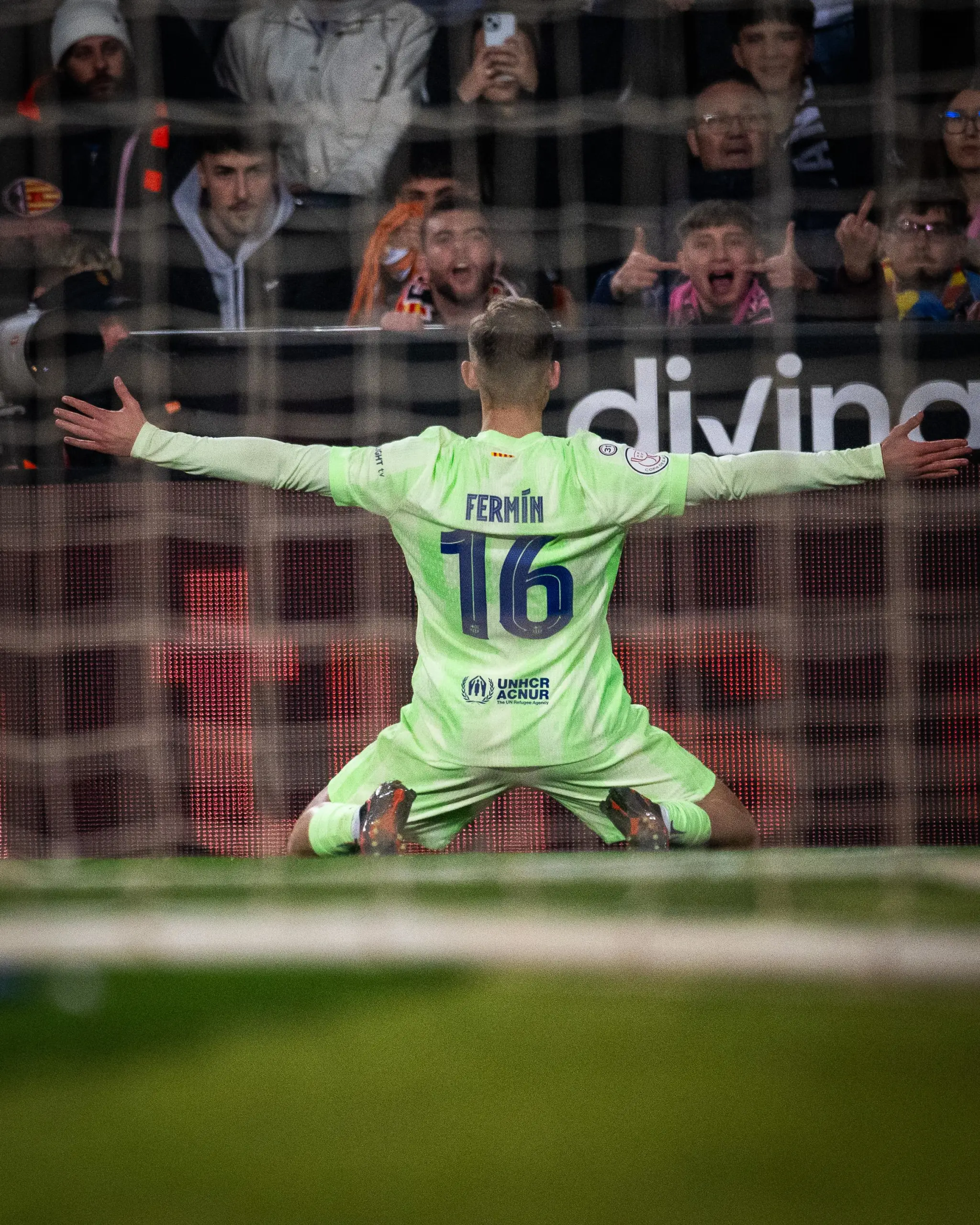 瓦伦西亚球员受伤情况不容乐观的简单介绍 瓦伦西亚球员受伤情况不容乐观的简单介绍