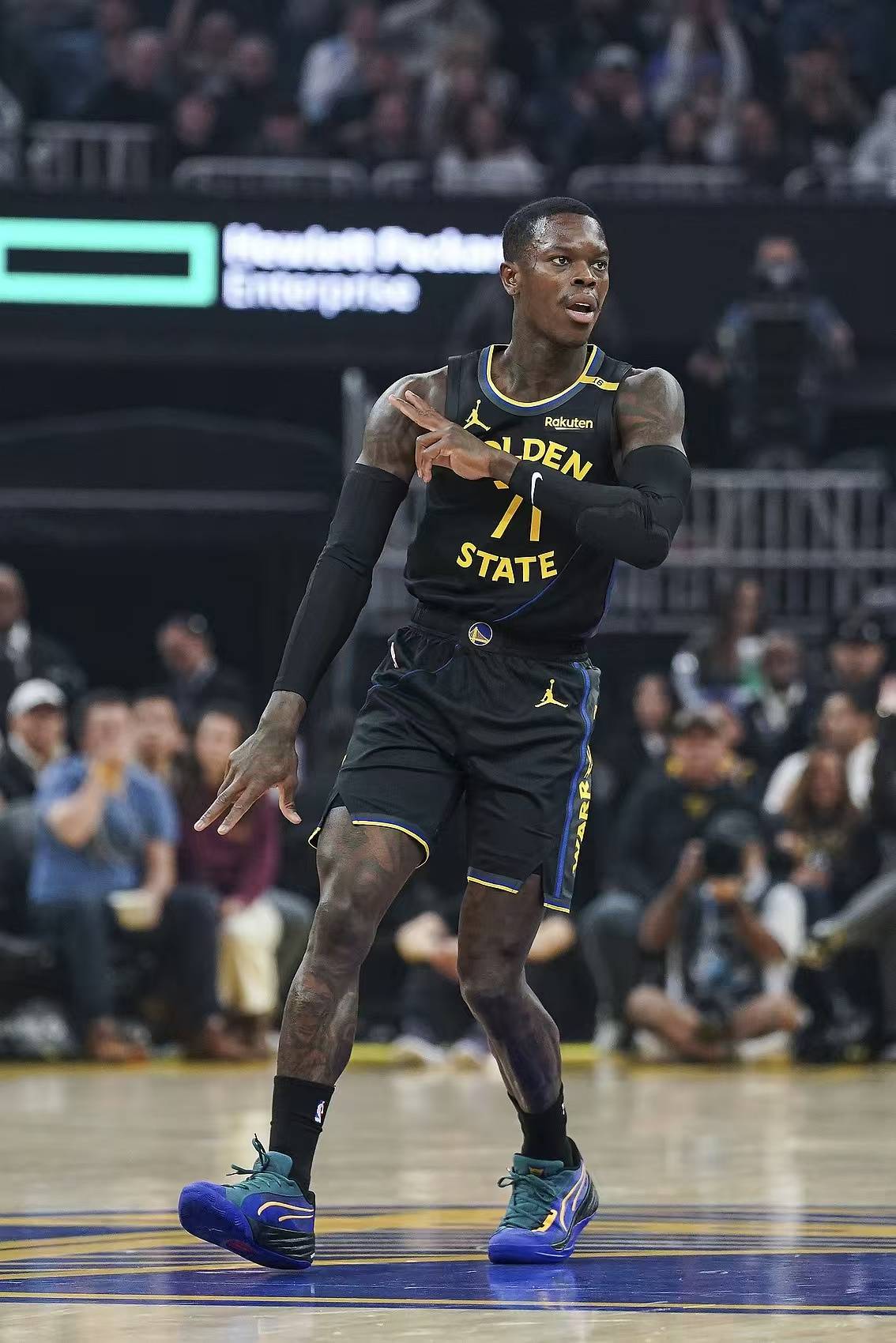 灰熊惨遭勇士逆转，莫兰特独得分