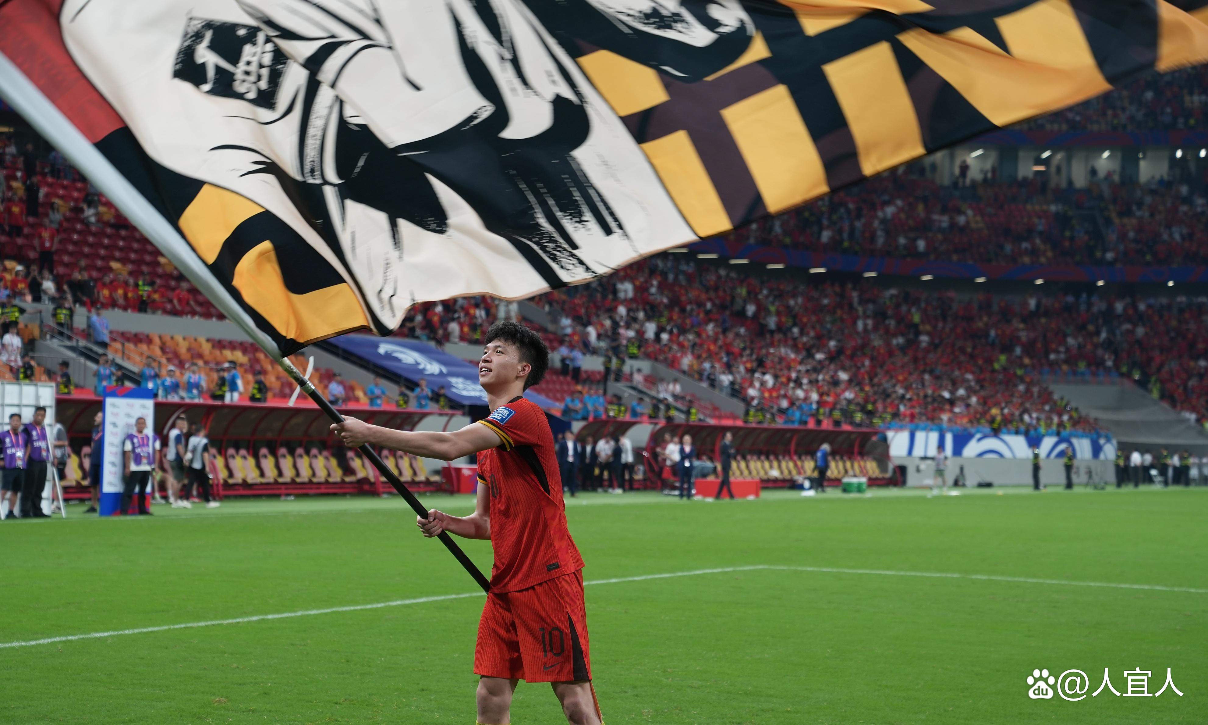 东亚球队表现出色，令人惊叹的比赛