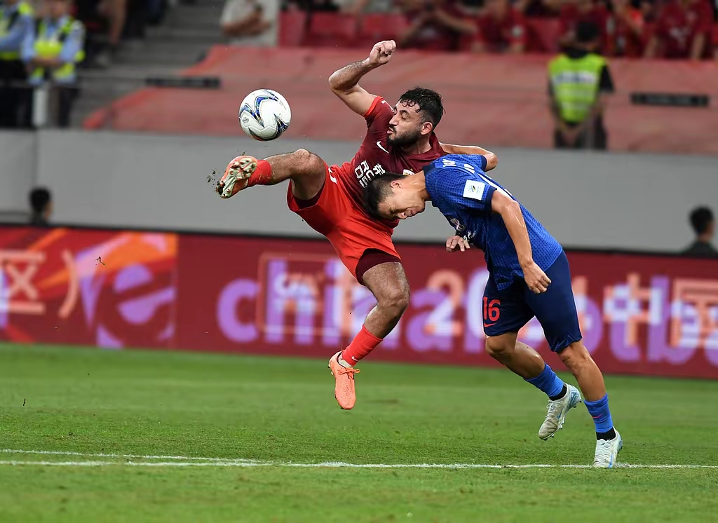 包含卡塔尔豪门再次挑战欧洲豪强，洲际足坛热火对决的词条